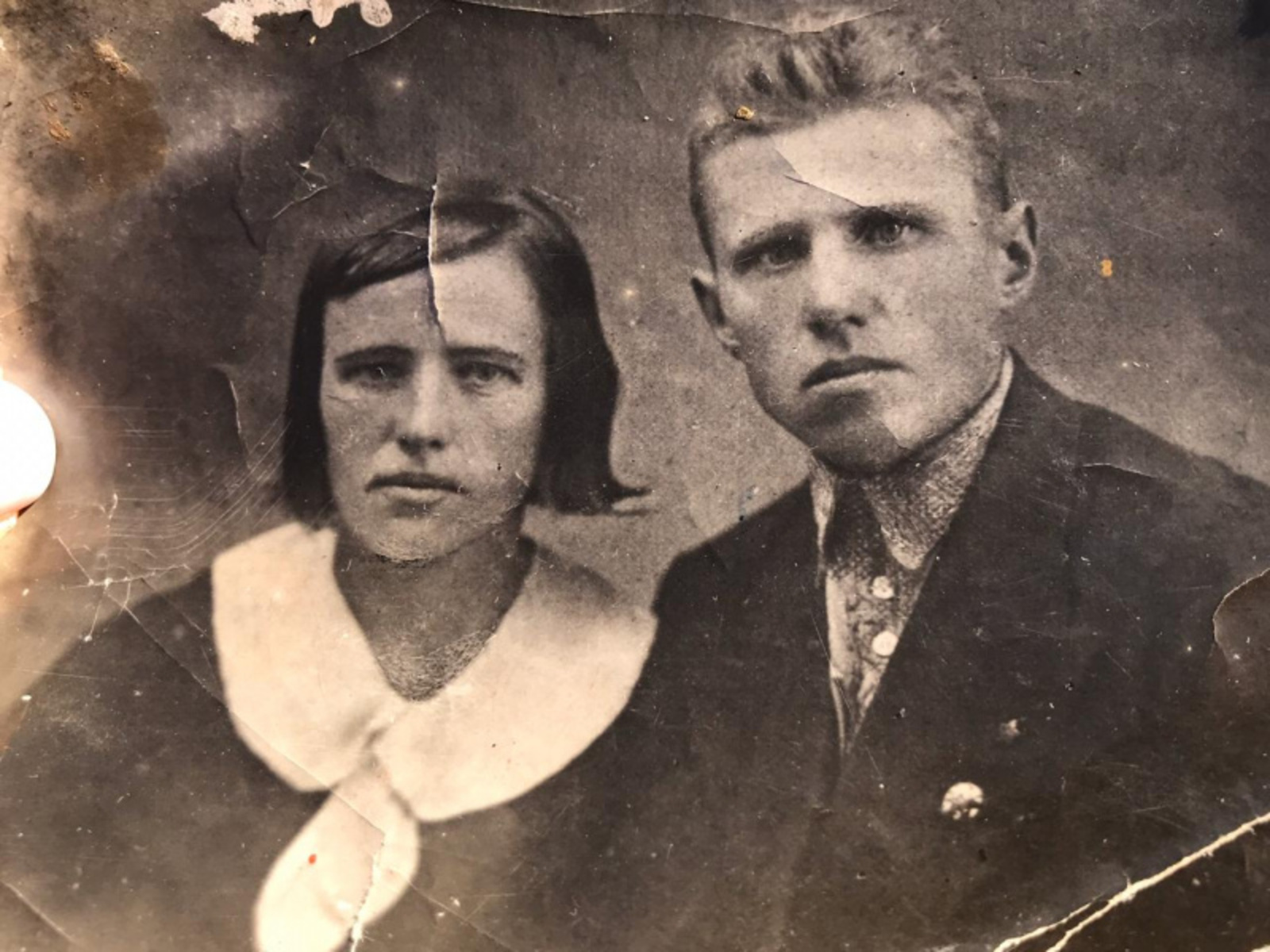 Григорий и Клава Гордеевы перед самой войной. Это единственная фотография, оставшаяся в память о Григории. Фото предоставлено автором.