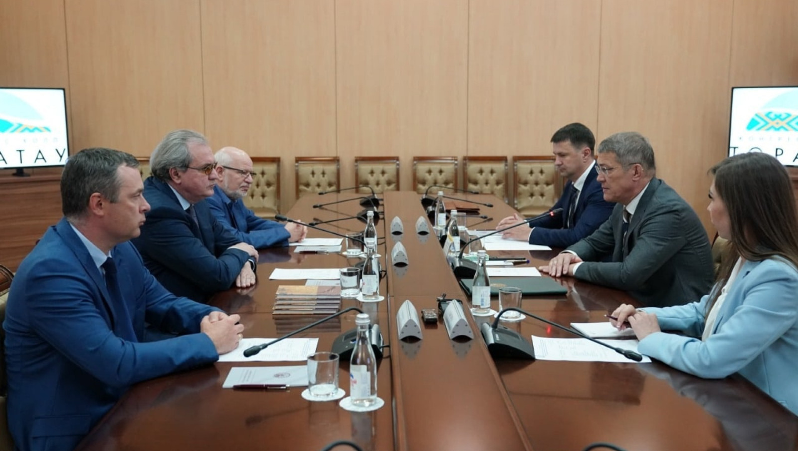 со страницы Радия Хабирова в соцсетях.