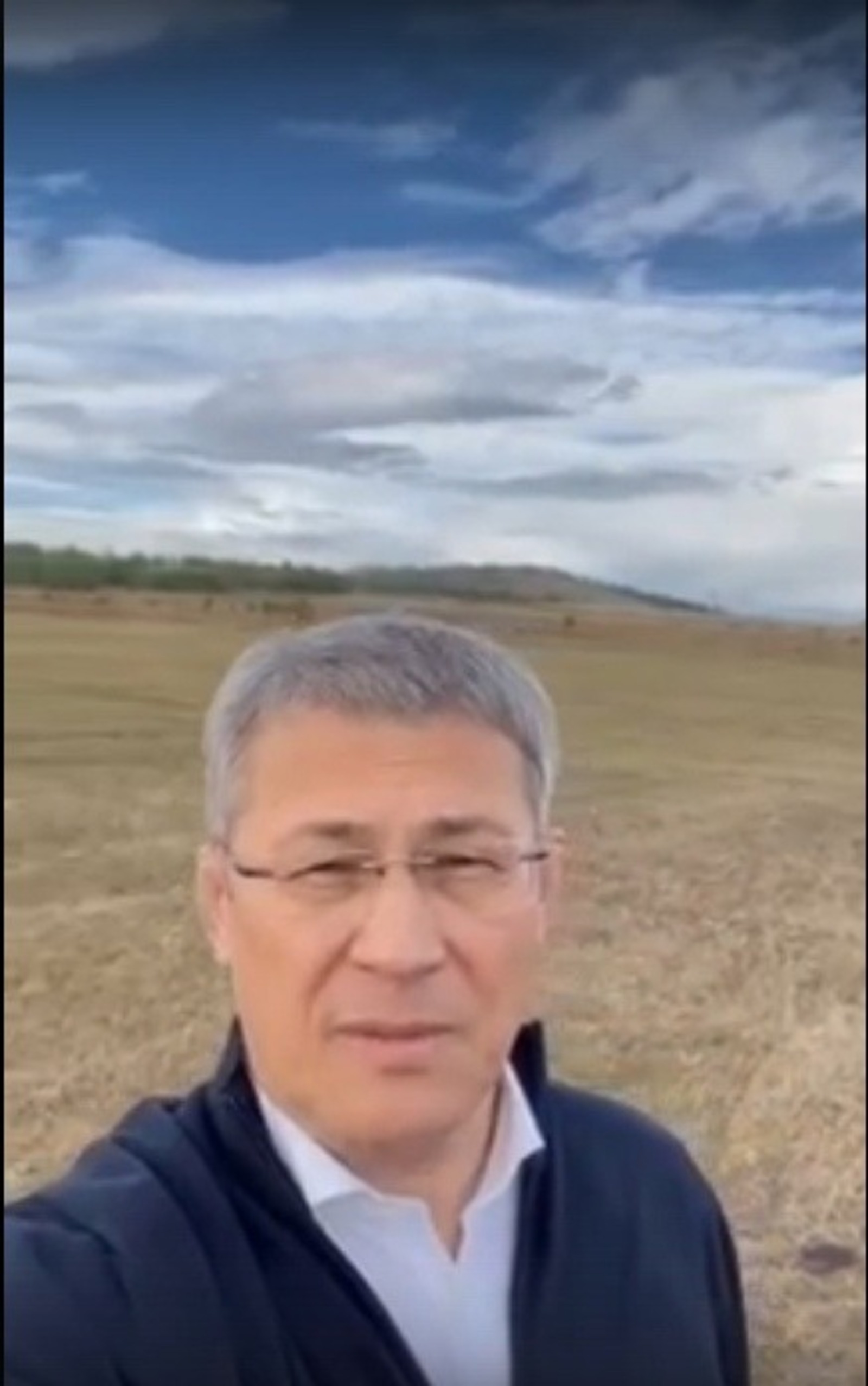 скриншот видео c личной страницы Радия Хабирова в соцсети.