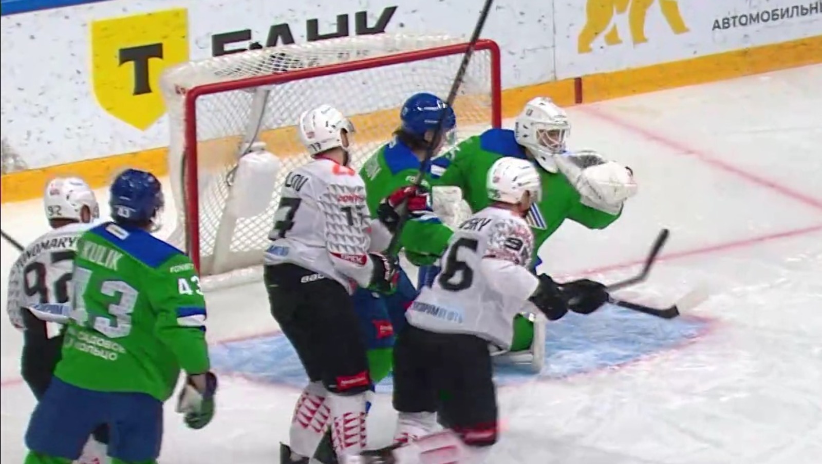 скриншот видео матча. скриншот видео матча.