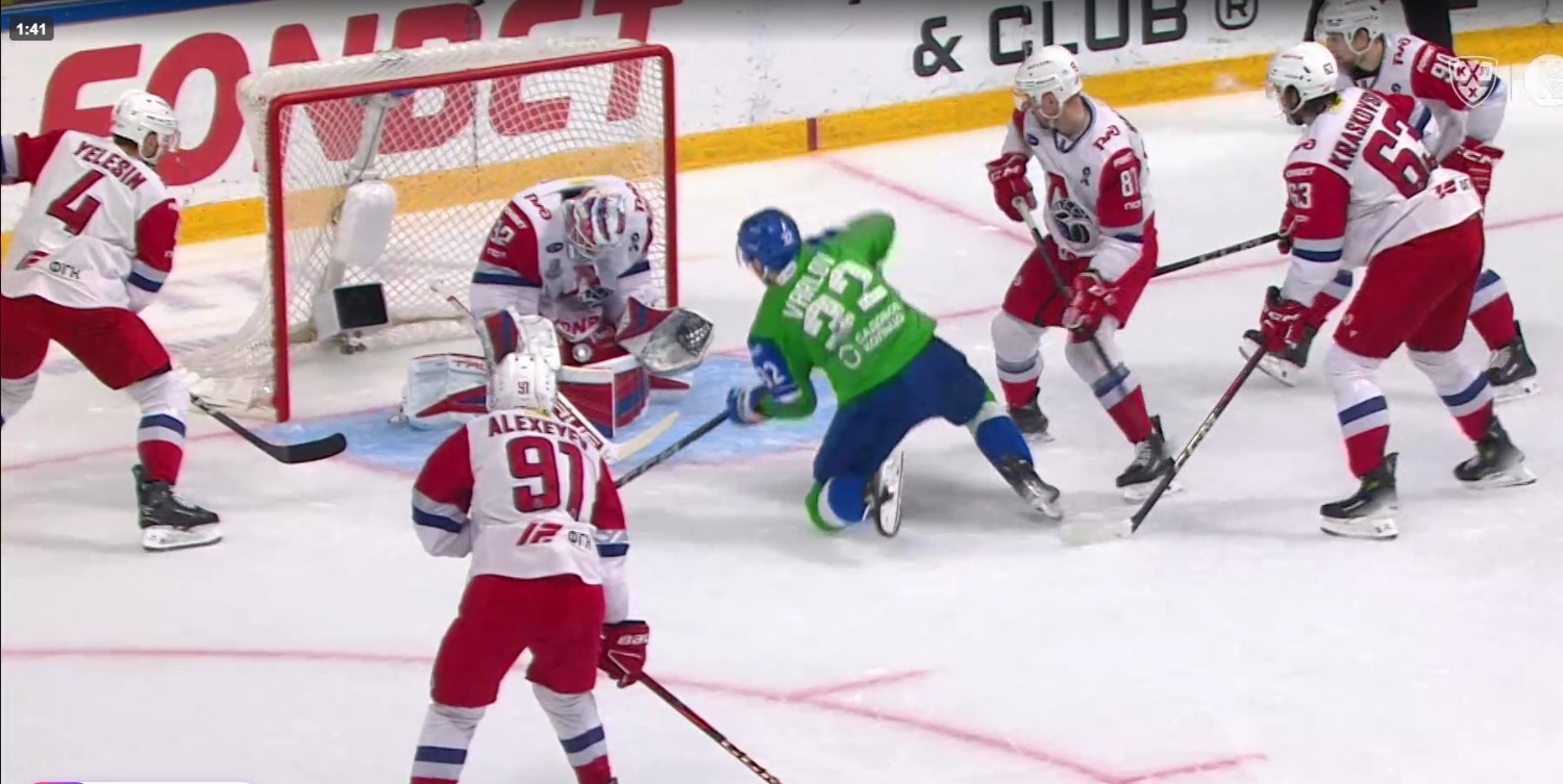 скриншот видео матча.