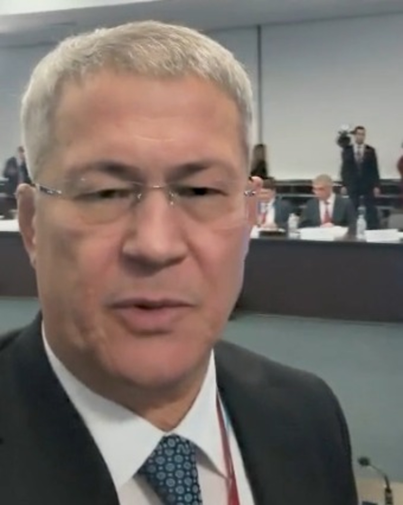 скриншот видео. ТГ-канал Радия Хабирова.