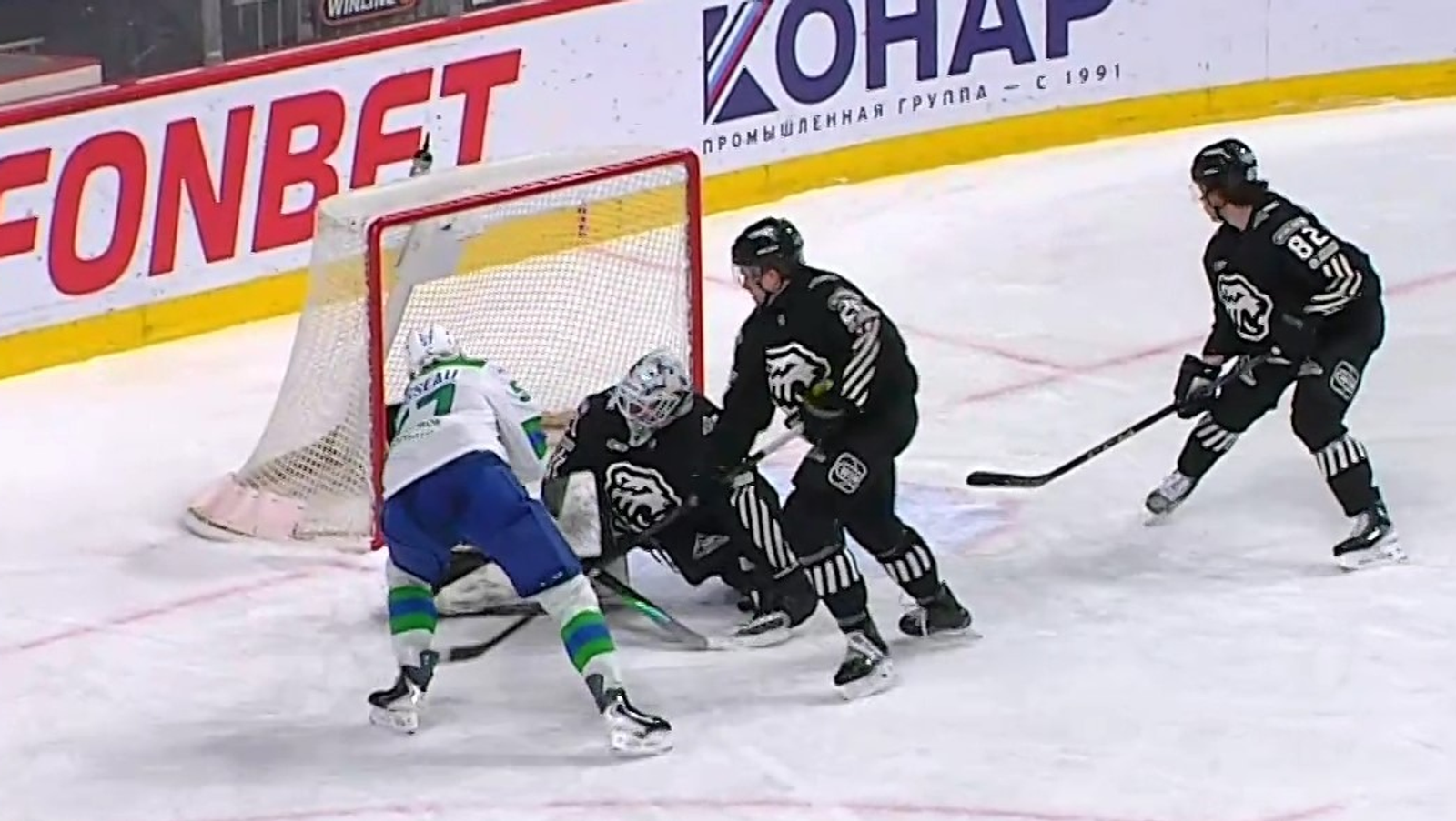 скриншот видео матча. скриншот видео матча.