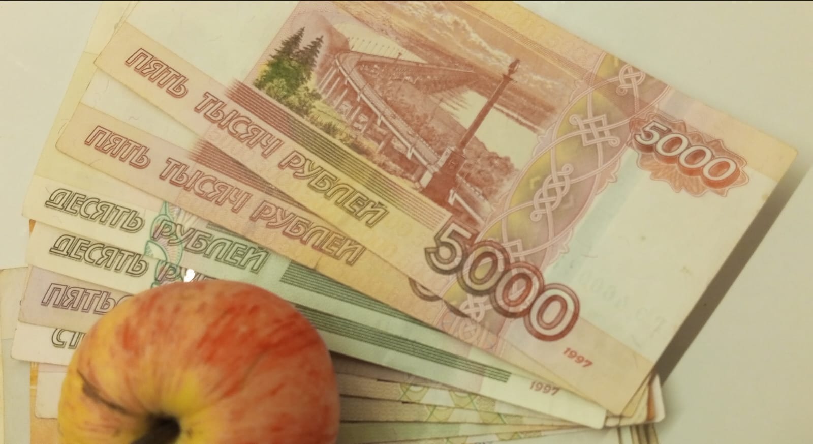 Евгении Сюткиной. "Общественная электронная газета".