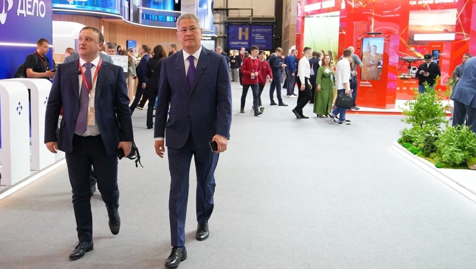 c личной страницы Радия Хабирова в соцсети.