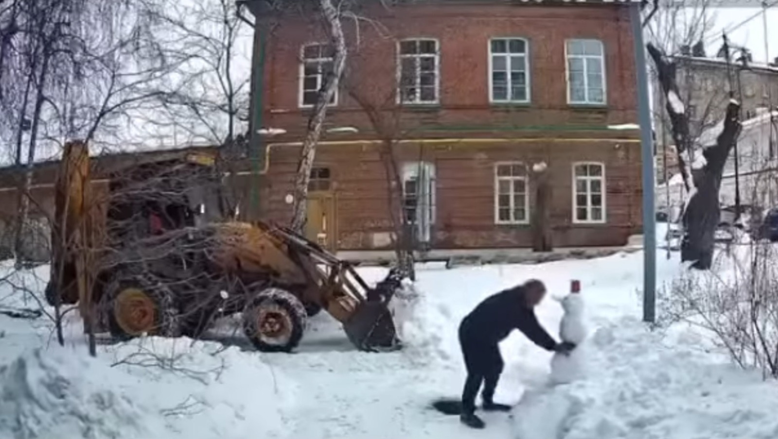 скриншот видео. Со страницы Радия Хабирова в соцсетях.