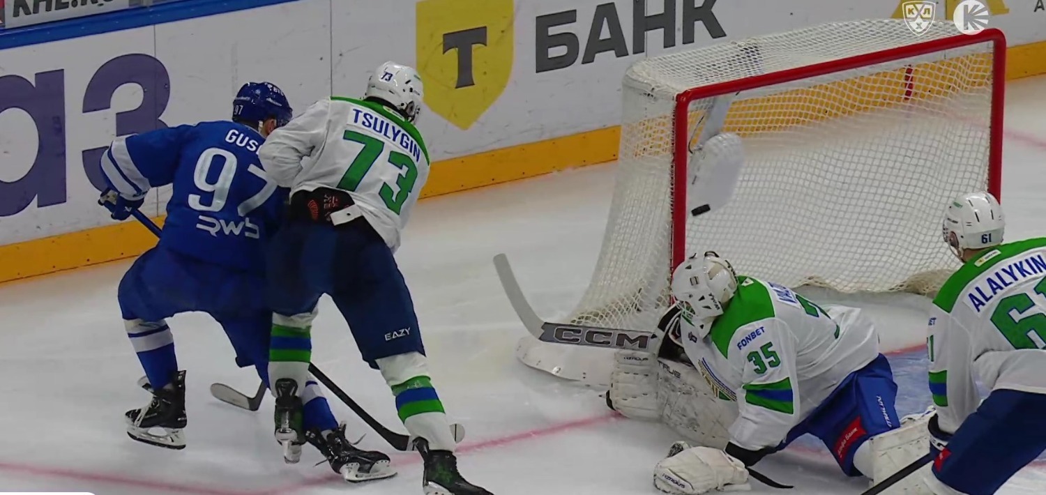 скриншот видео матча.