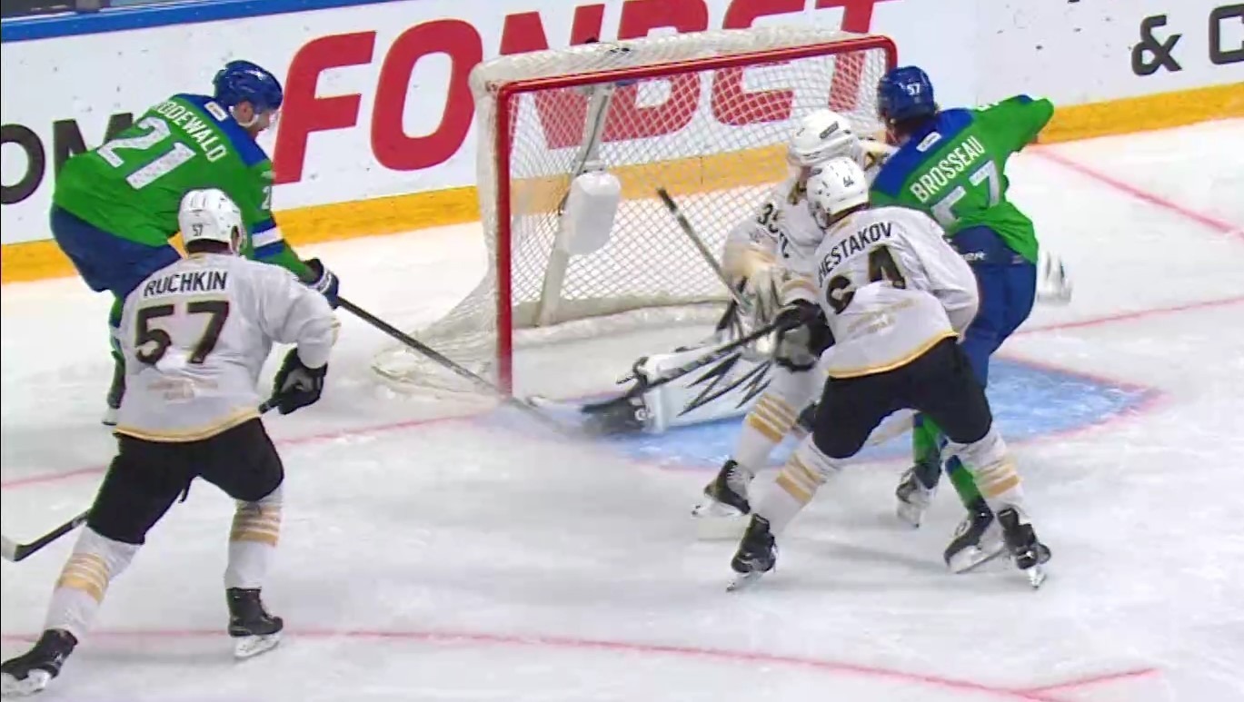 скриншот видео матча. скриншот видео матча.