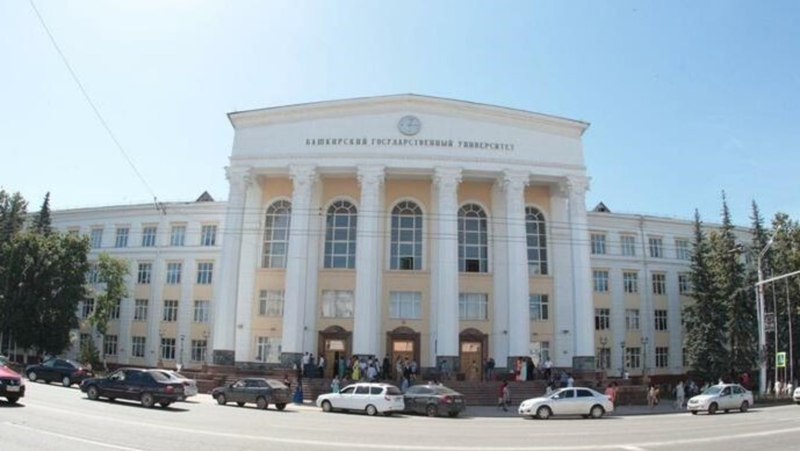 Олега Яровикова.