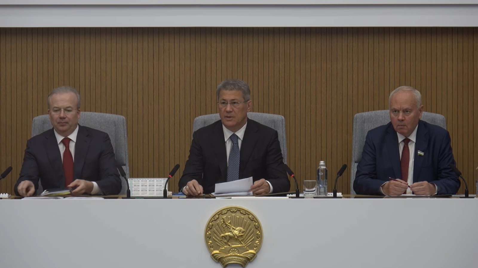 скриншот видео.