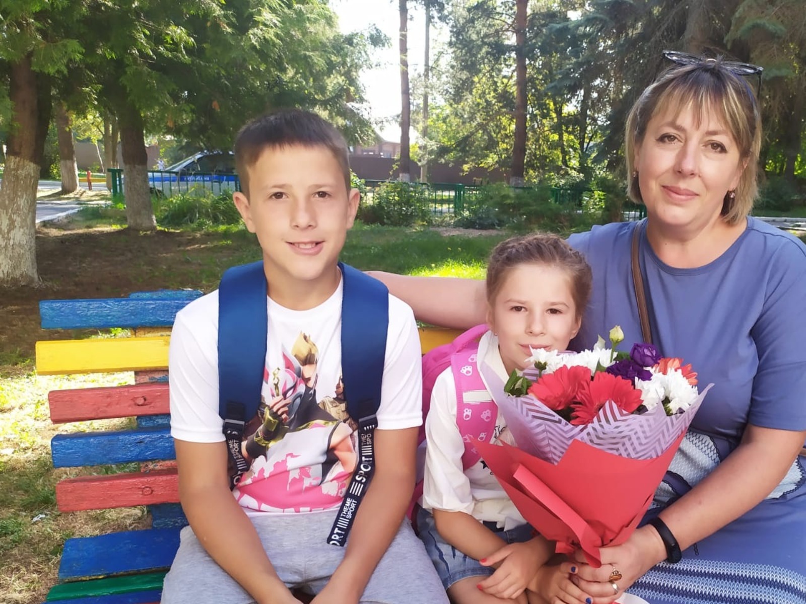 автора.  Галина Верзун с детьми.