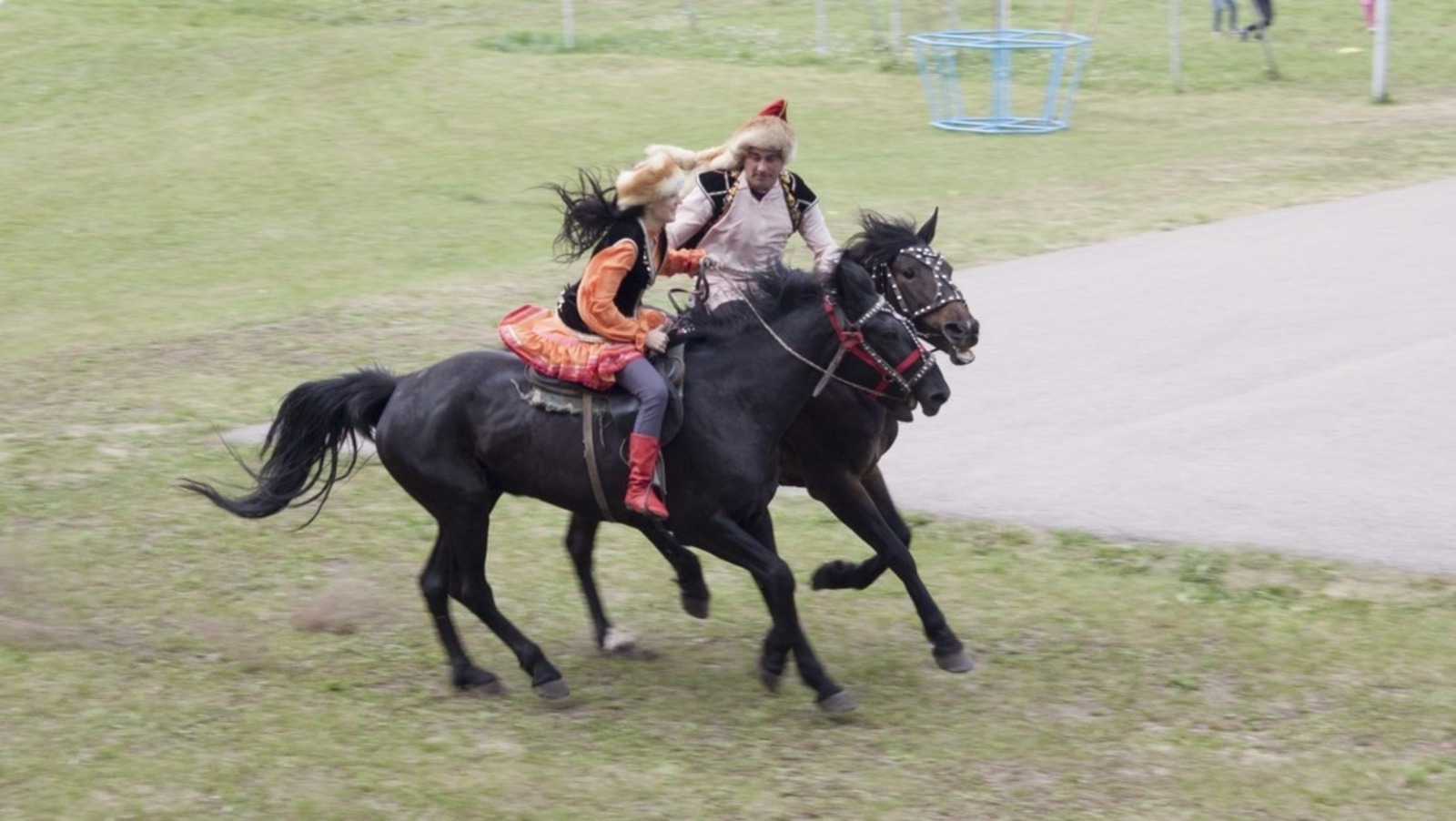 Евгении Сюткиной.