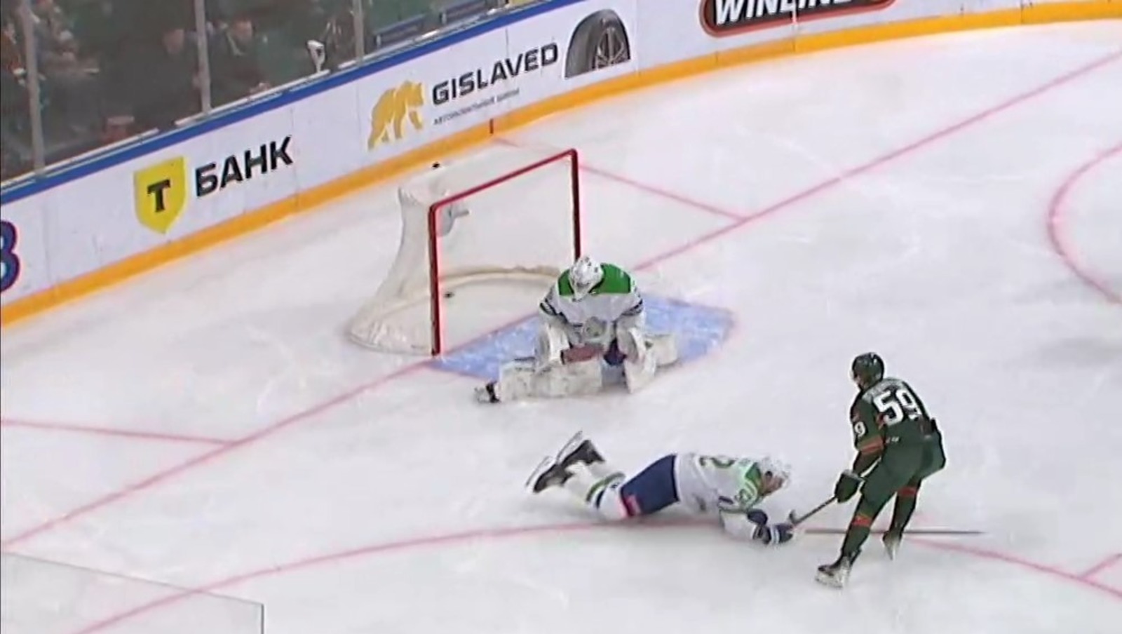 скриншот видео матча. скриншот видео матча.