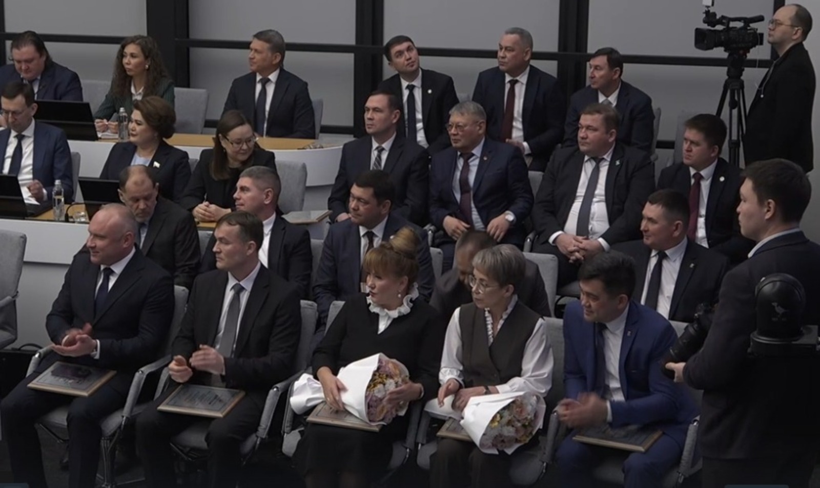 оперативное совещание в правительстве РБ.  скриншот видео.