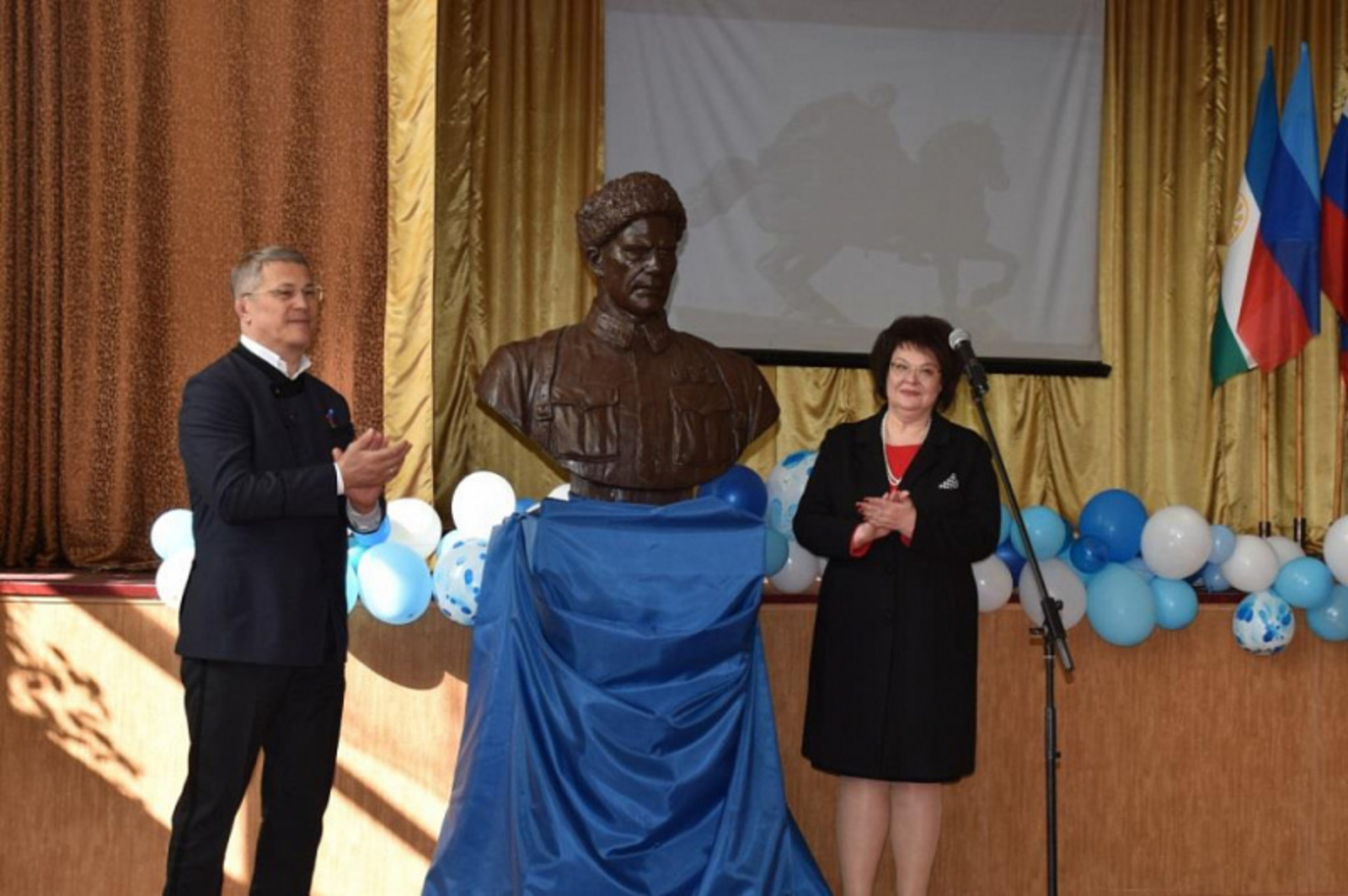 Фото с сайта Главы Башкирии.