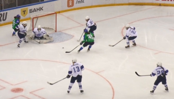 скриншот видео матча.