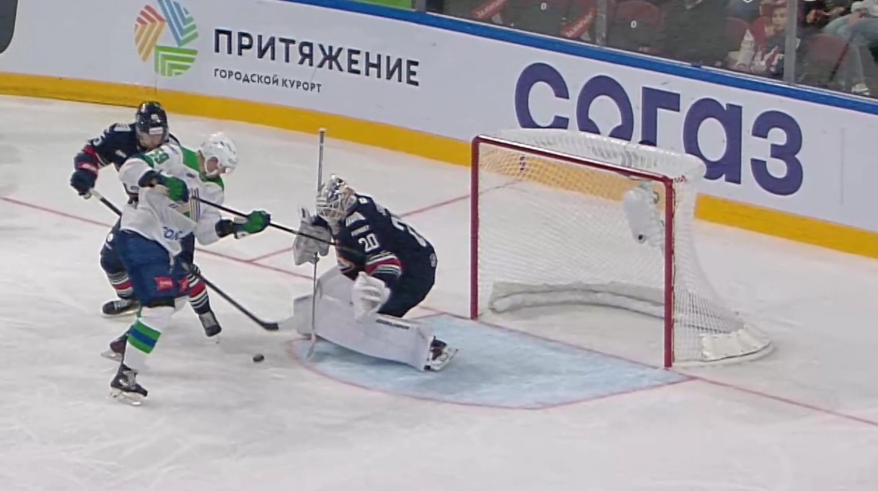 скриншот видео матча.