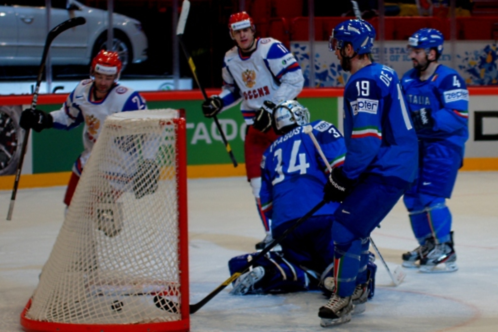 Фото с сайтa www.аllhockey.ru.