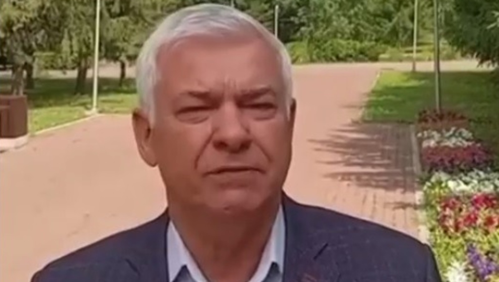 скриншот видео.