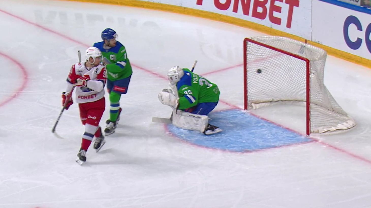 скриншот видео матча. скриншот видео матча.