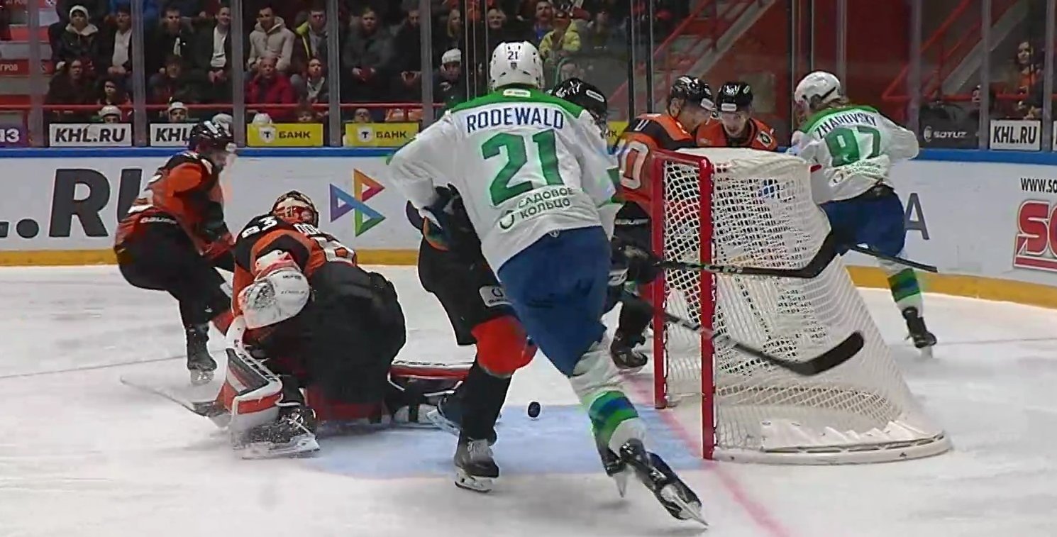 скриншот видео матча. скриншот видео матча.