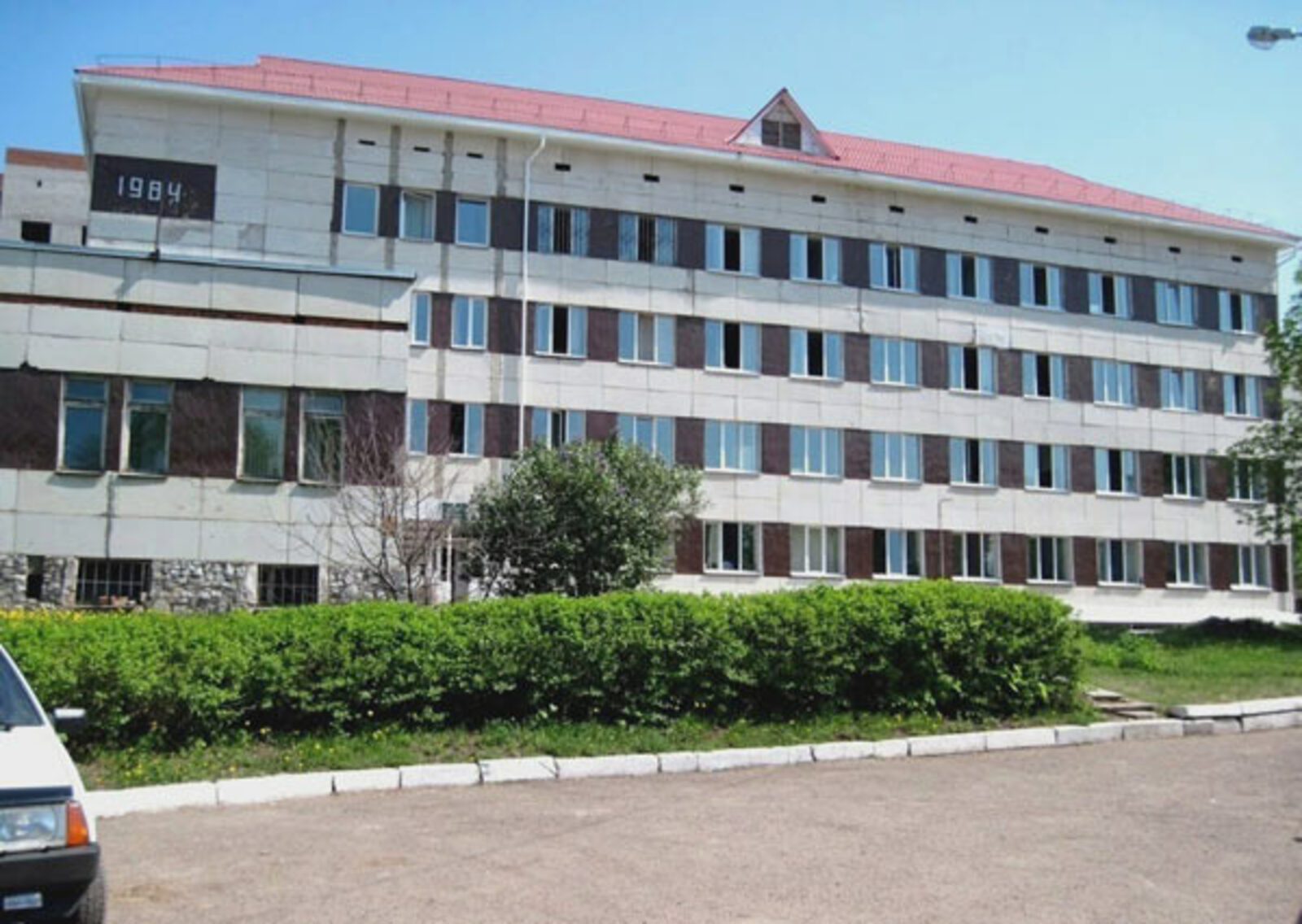 На фото с сайта www.rvfd.bashmed.ru здание диспансера.
