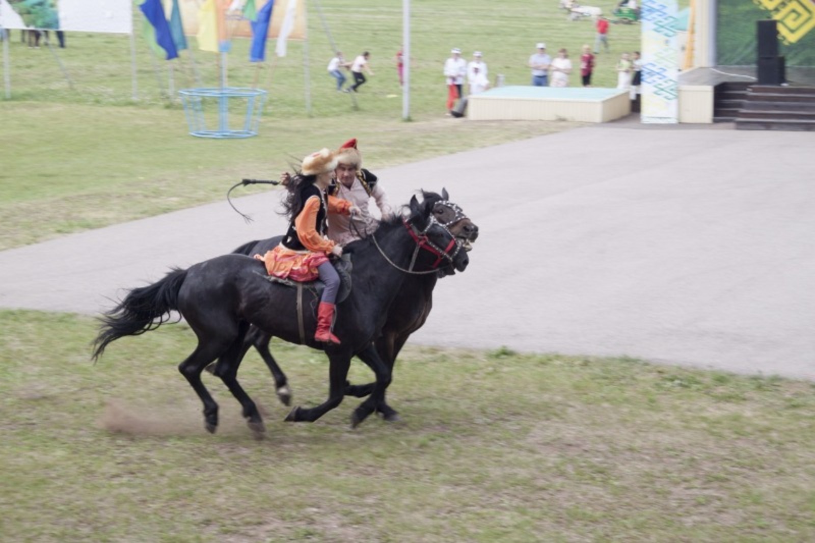 Евгении Сюткиной.