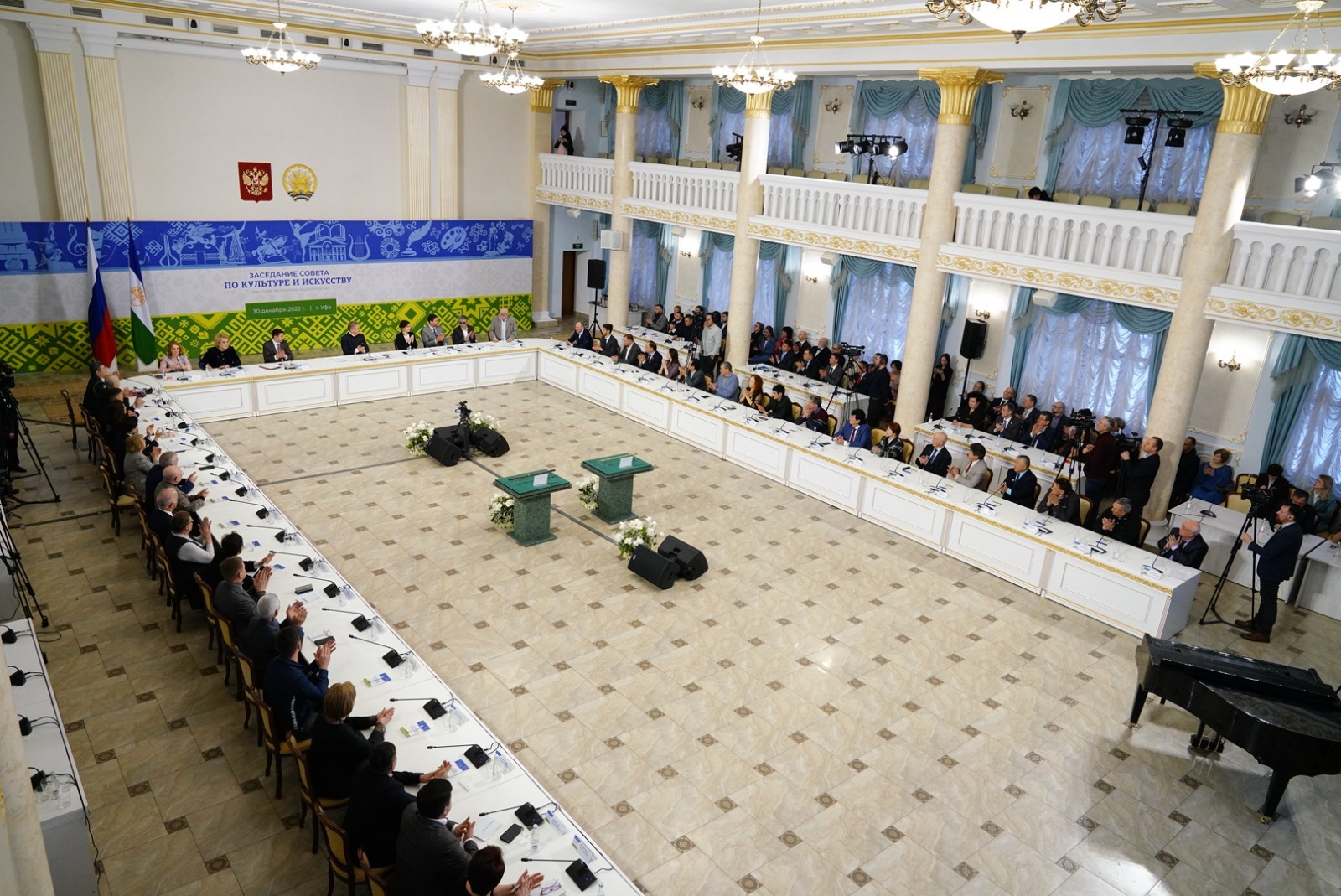 Олега Яровикова.