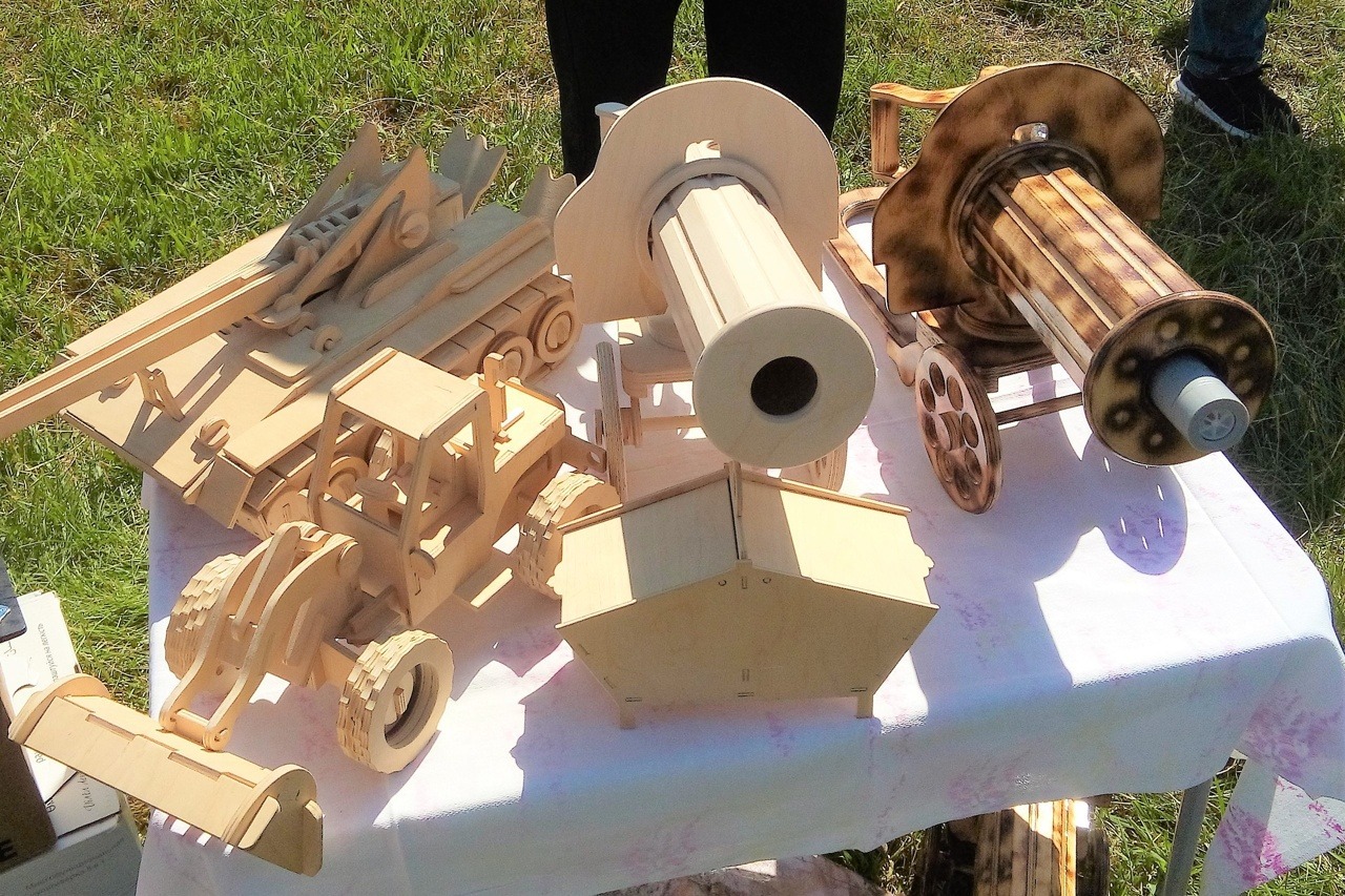 Евгении Сюткиной.