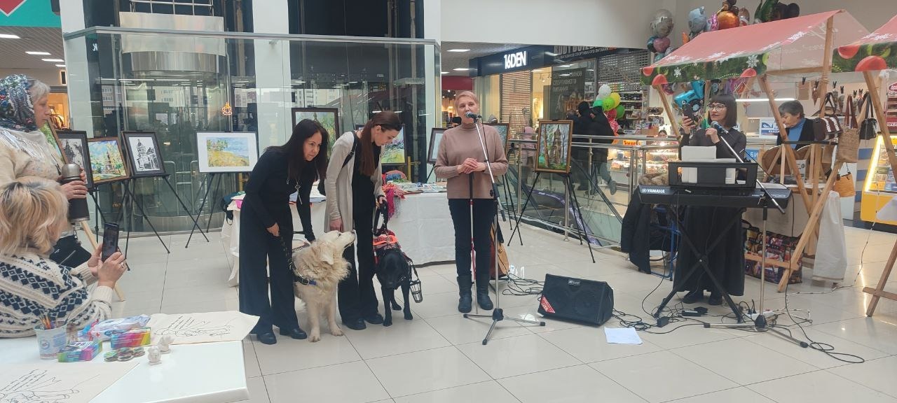 автора. «Общественная электронная газета».