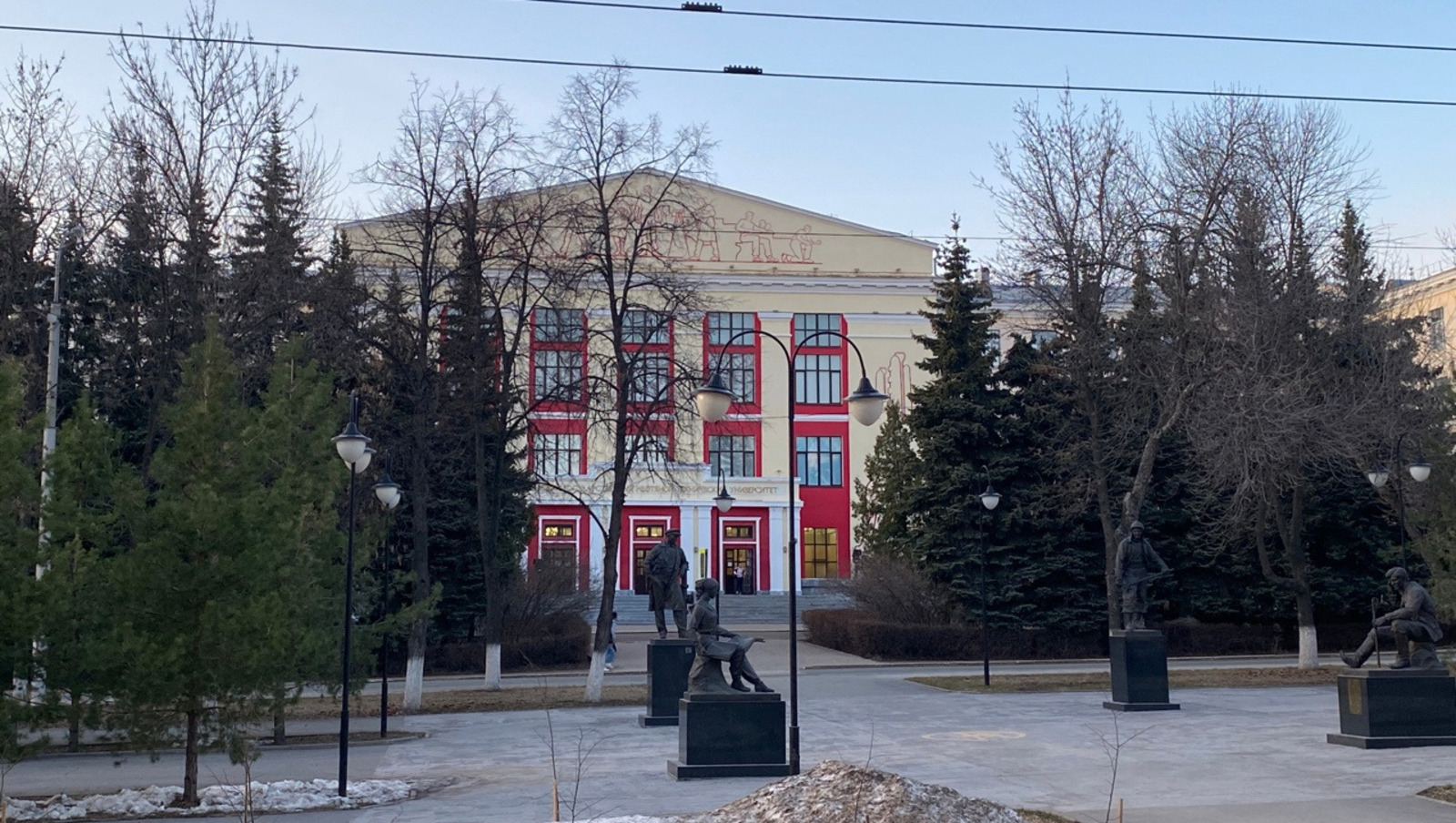 Елены Колоколовой.