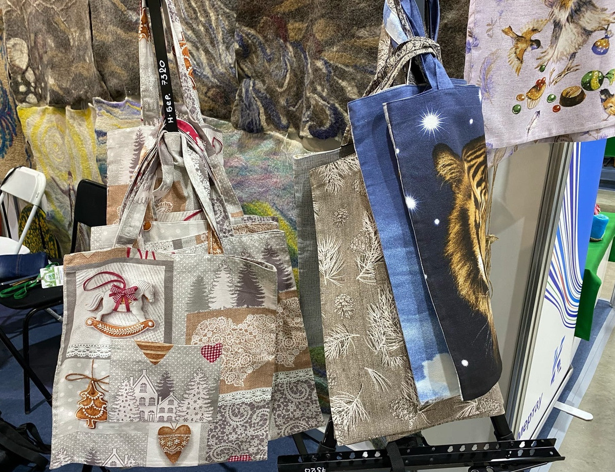 Елены Колоколовой.