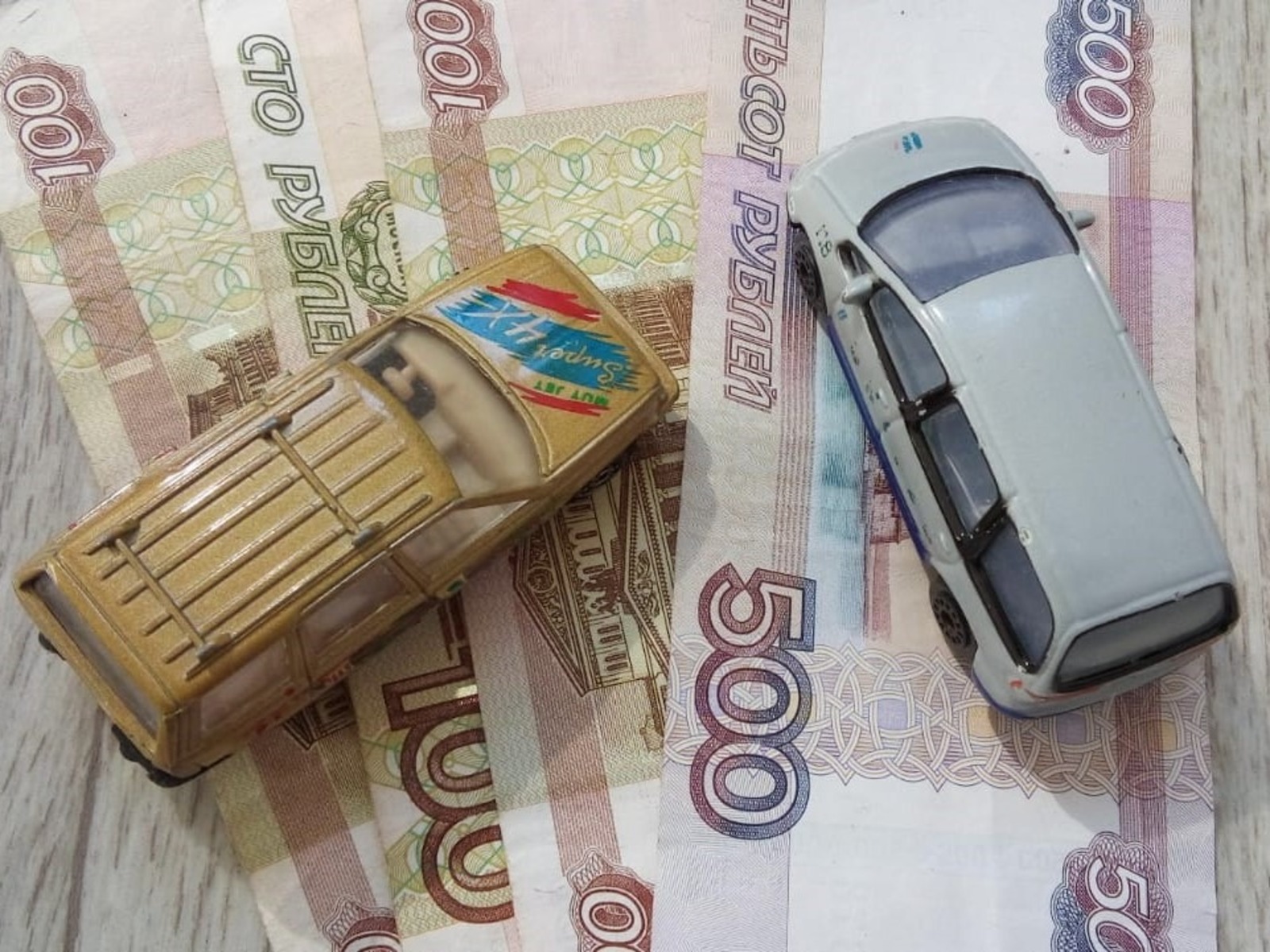 Евгении Сюткиной.